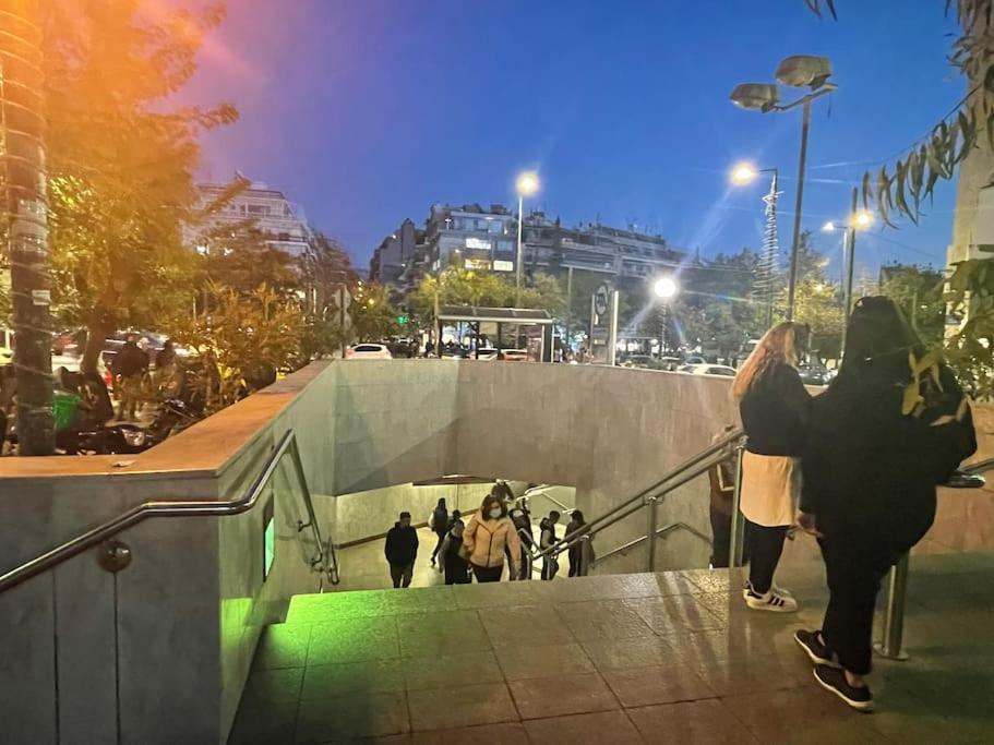 Stone Inn Near Acropolis & Metro 石头记 Felsenhohle Ateny Zewnętrze zdjęcie